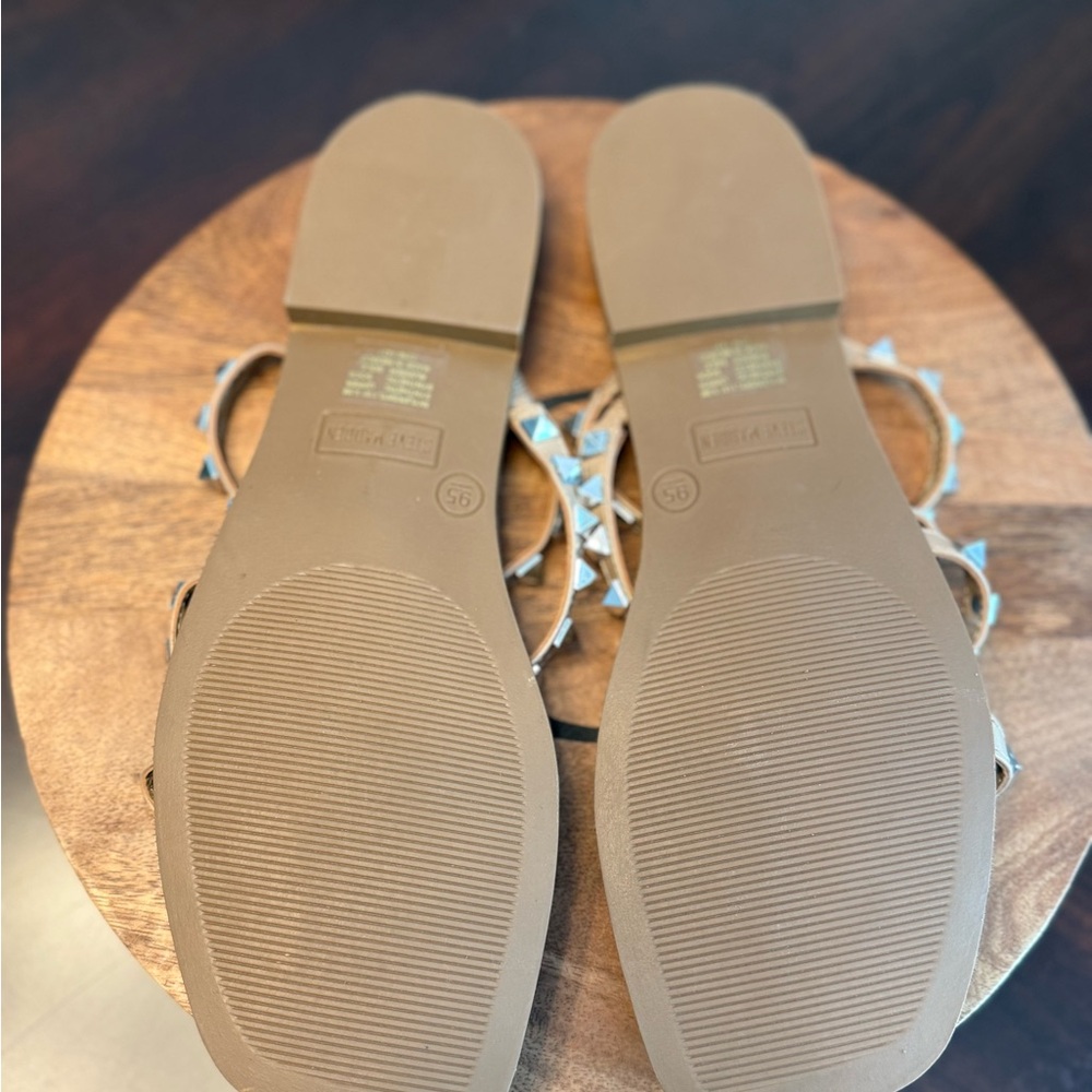 Steve Madden Tan Pyramid-Stud Strappy Slide Sandals - Picture 4 of 5
